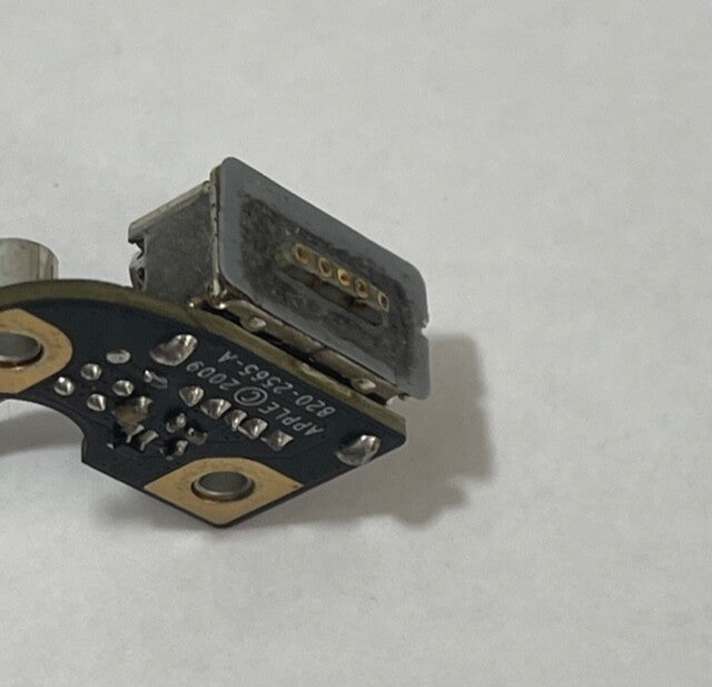 Apple MacBook Pro 13" Unibody A1278 2010 DC Jack Power In