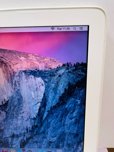 Apple MacBook A1342 13.3"  2010 LED LCD Screen Lid Complete Full Assembly