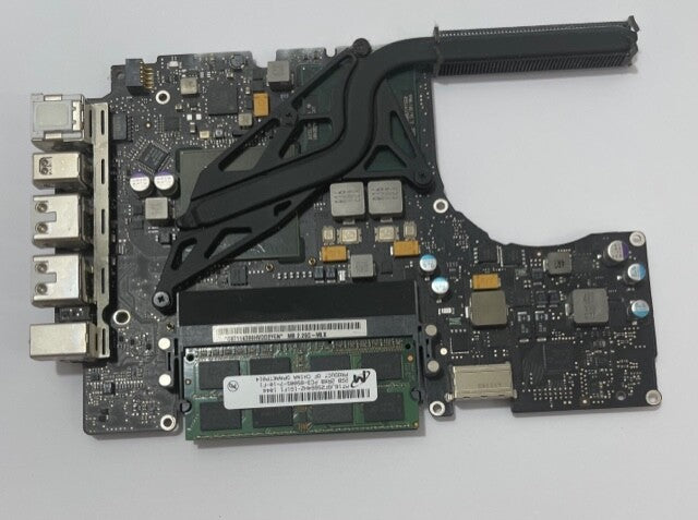 Apple MacBook A1342 13" Late 2009 Core 2 Duo 2.26GHz 4GB LogicBoard