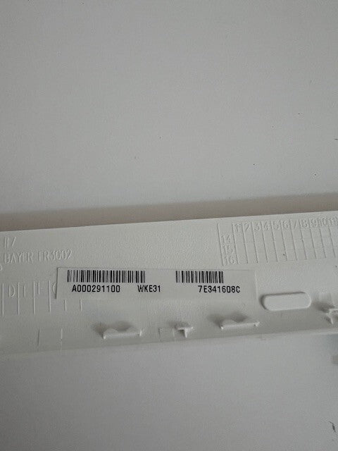 Genuine Toshiba Satellite L50-B-1QU Front  Bezel Trim White P/N A000291100