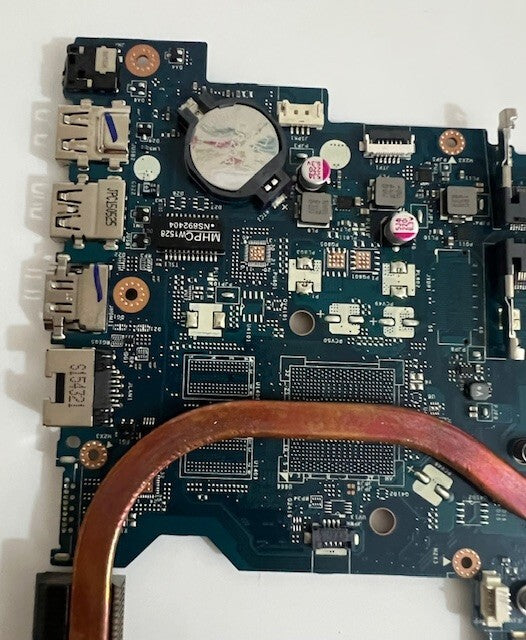 Genuine HP 15-ac110na Intel Pentium 3825U 1.90GHz Motherboard 823922-501 LA-C701