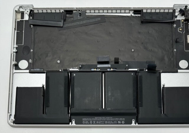 MacBook Pro A1398 Mid 2014 Palmrest/keyboard/trackpad/battery (C 483) UK LAYOUT