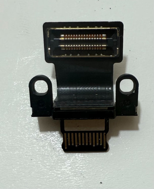 Apple MacBook Pro  A2485 EMC 3651  2021 USB C Port 821-03084-A