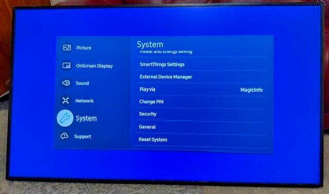 Samsung 55" QM55B UHD LED  Professional Display, LH55QMCEBGCXEN  Collection Only