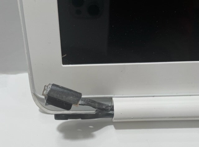 Apple MacBook A1342 13" Late 2009 LCD Screen Assembly