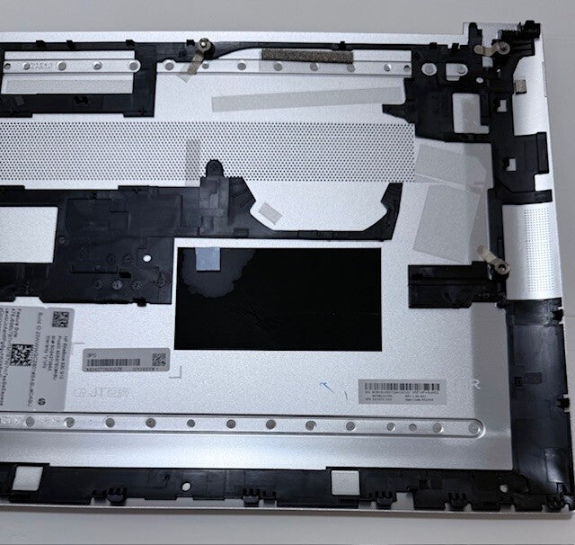 GENUINE HP Elitebook  830 G10 Bottom/lower Case Silver