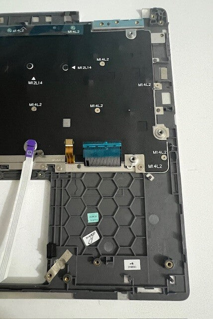 DELL Inspiron 13 7380 Palmrest keyboard Assembly With i7 Sticker