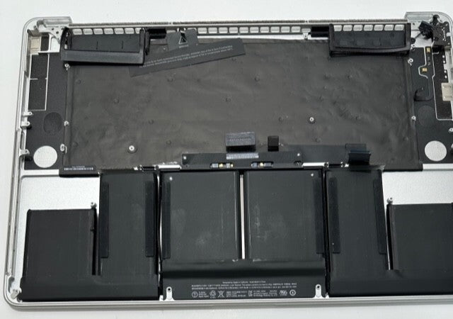 MacBook Pro A1398 Mid 2014 Palmrest/keyboard/trackpad/battery (C 483) UK LAYOUT