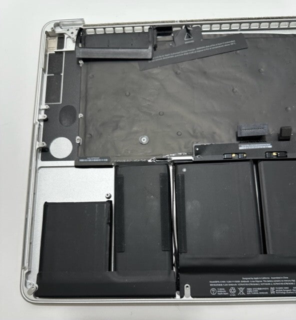MacBook Pro A1398 Mid 2014 Palmrest/keyboard/trackpad/battery (C 483) UK LAYOUT