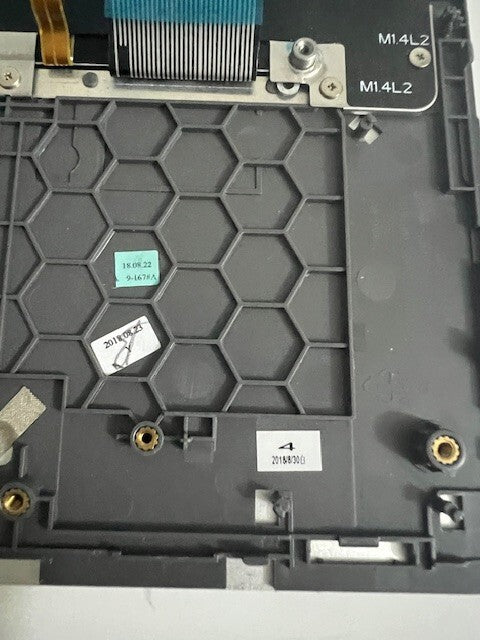DELL Inspiron 13 7380 Palmrest keyboard Assembly With i7 Sticker