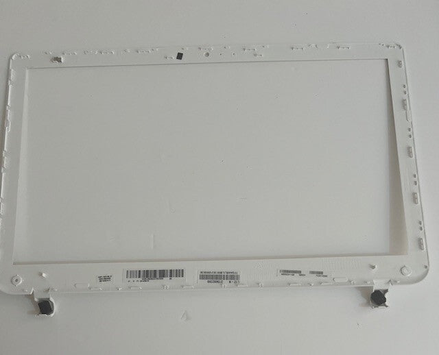 Genuine Toshiba Satellite L50-B-1QU Front  Bezel Trim White P/N A000291100