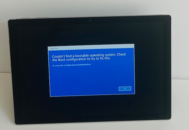Microsoft Surface Pro 5 1796 Core M 4gb 128gb motherboard faulty/see description