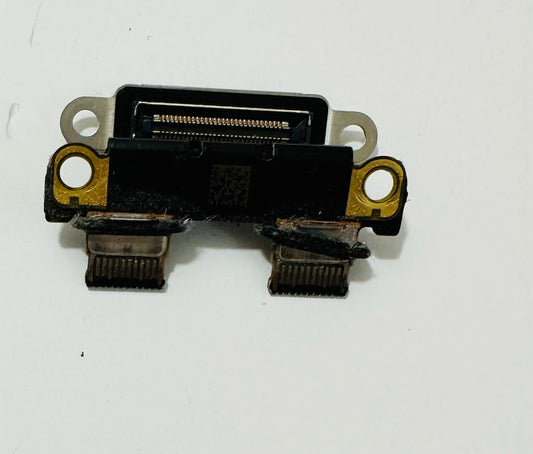 Apple MacBook Pro Touch Bar  2017 Left Side USB C Board/ Connector A105 00861-A(Used)
